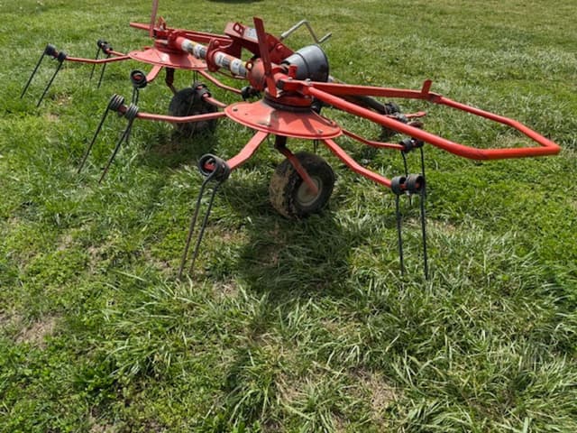 Image of Kuhn GF222T equipment image 1