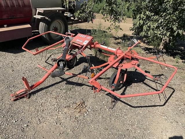 Image of Kuhn GF222T equipment image 1
