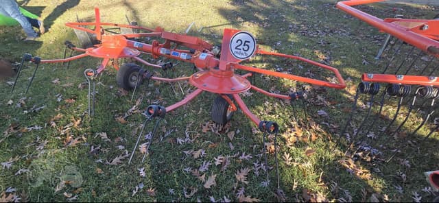 Image of Kuhn GF222T equipment image 3