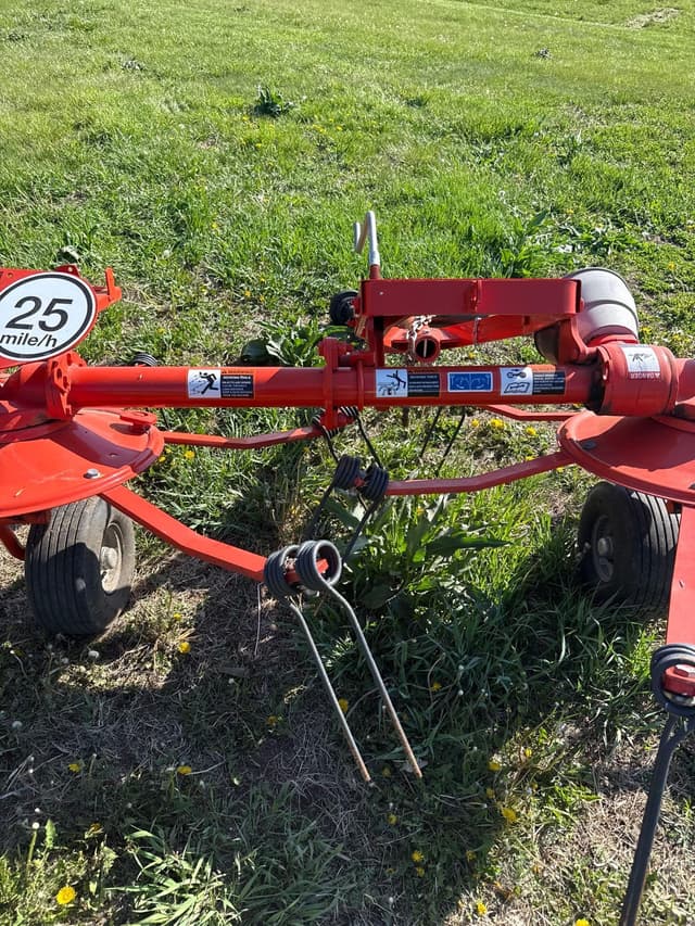 Image of Kuhn GF222T equipment image 4