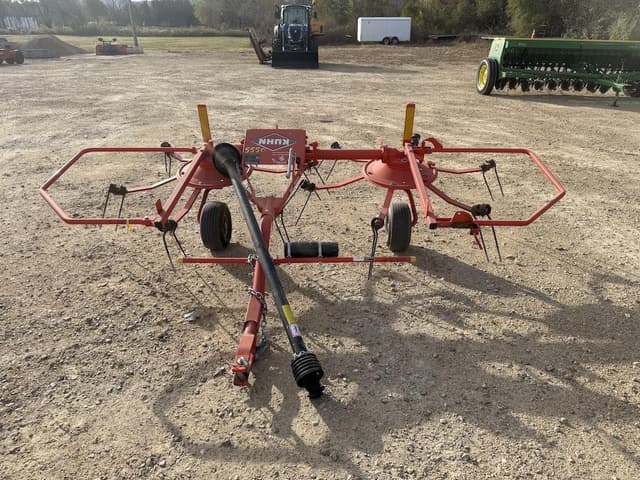 Image of Kuhn GF222T equipment image 1