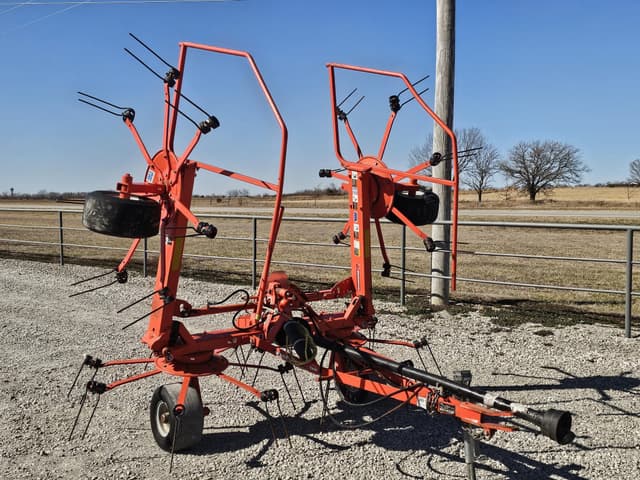 Image of Kuhn GF5202THA equipment image 2