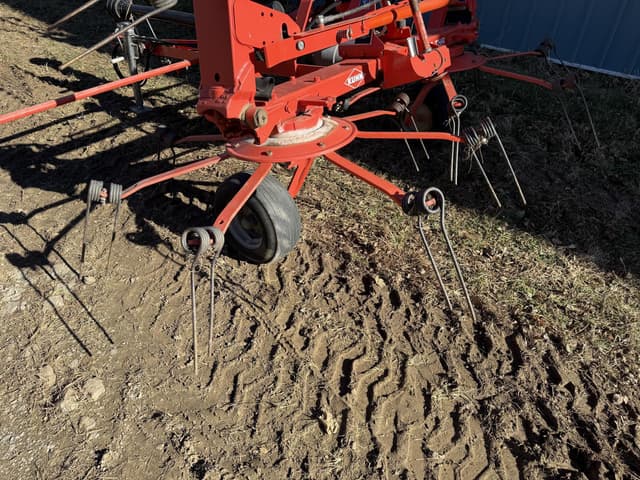 Image of Kuhn GF5202THA equipment image 4