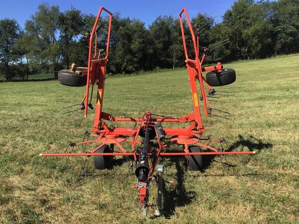 Image of Kuhn GF5202THA equipment image 2