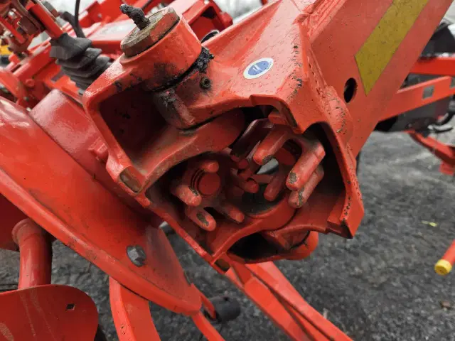 Image of Kuhn GF7802T GII equipment image 4