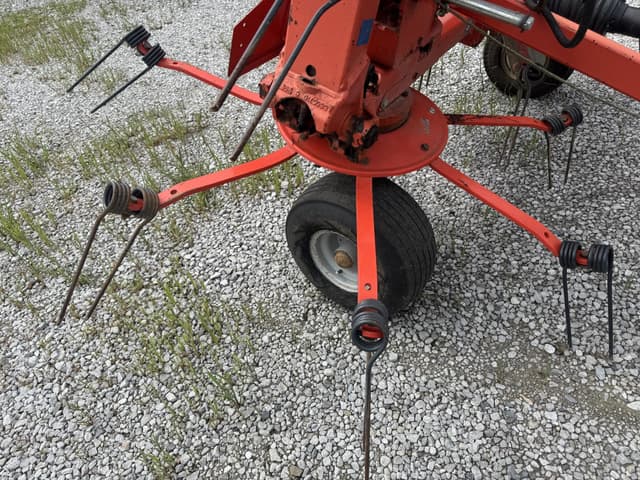 Image of Kuhn GF7802THA equipment image 4