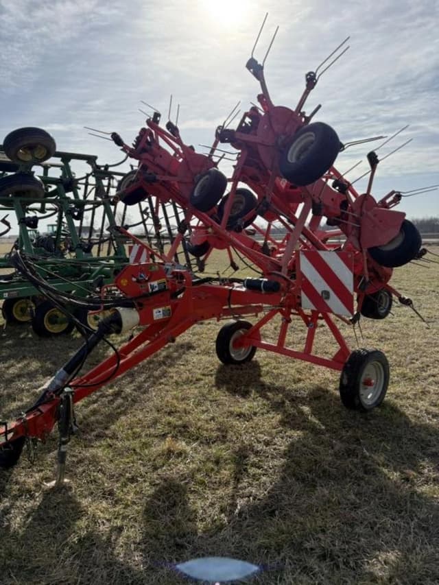 Image of Kuhn GF8702T equipment image 1