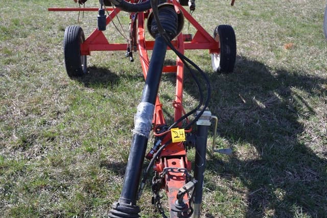 Image of Kuhn GF8702T equipment image 3