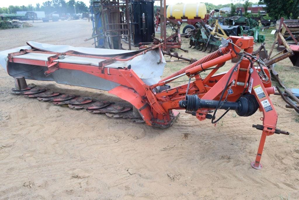 Kuhn GMD 310 Equipment Image0