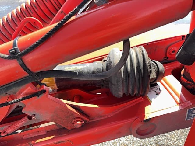 Image of Kuhn GMD240HD equipment image 3