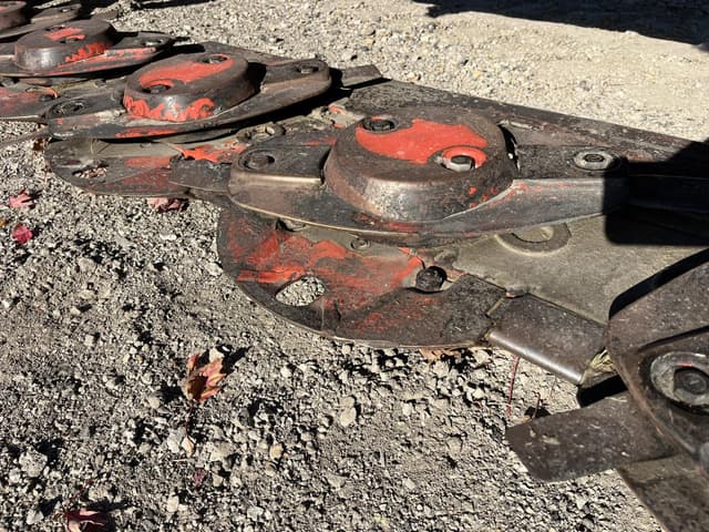 Image of Kuhn GMD 310 equipment image 2