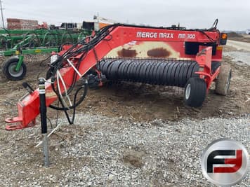 Main image Kuhn Merge-Maxx 300