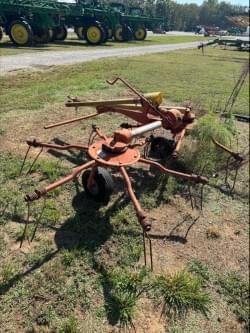 Image of Kuhn HR-301 equipment image 1