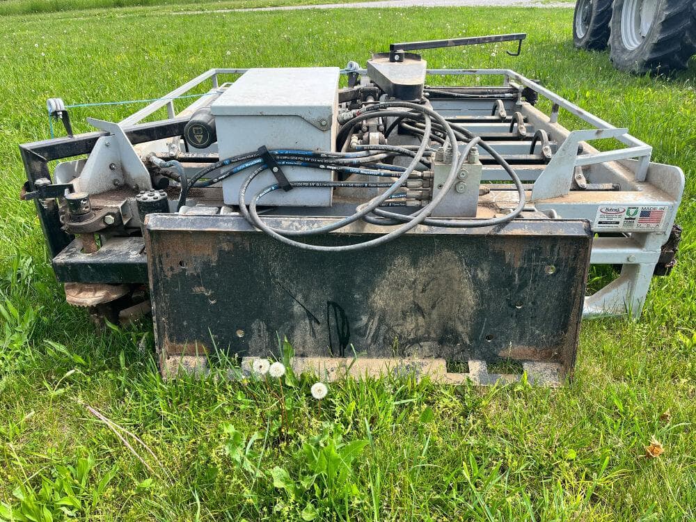 Kuhns KN510 Hay and Forage Bale Accumulators/Movers for Sale Tractor Zoom