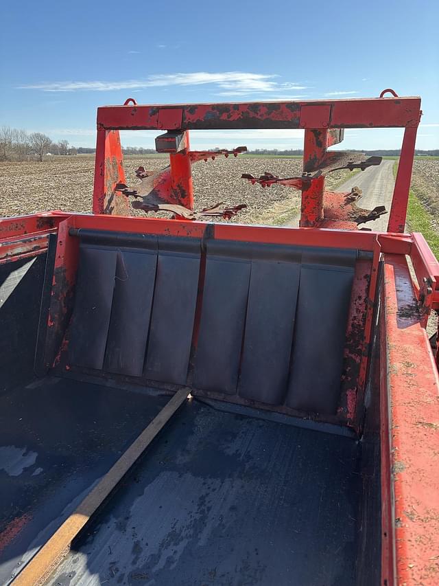 Image of Kuhn Knight 2044 equipment image 2