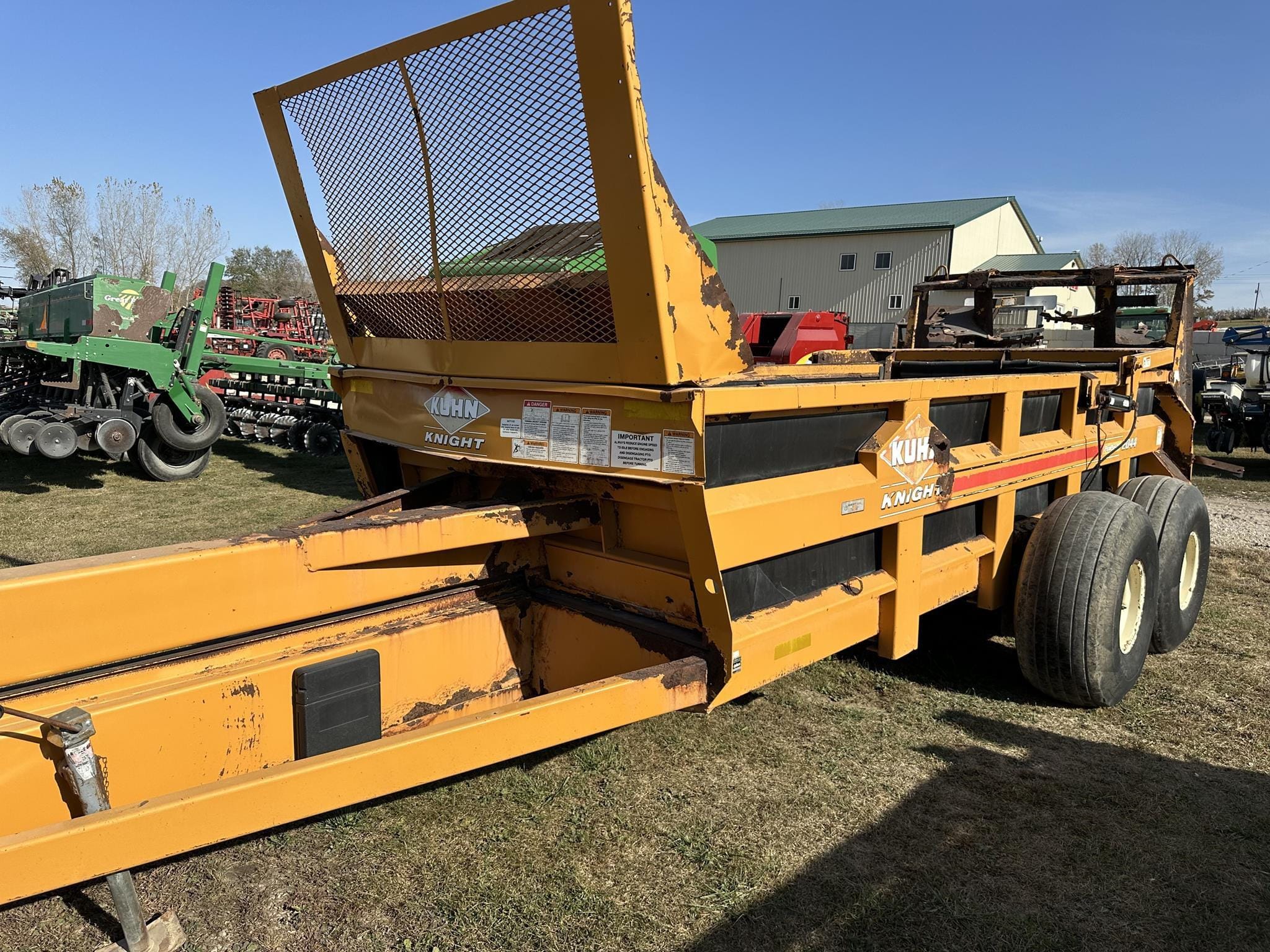 Main image Kuhn Knight 2044