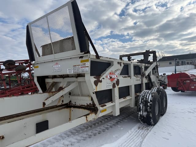 Image of Kuhn Knight 2054 equipment image 3