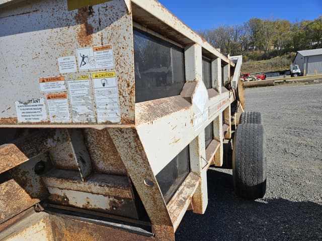 Image of Kuhn Knight 2054 equipment image 3