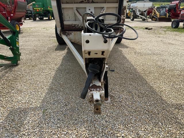 Image of Kuhn Knight 2054 equipment image 3