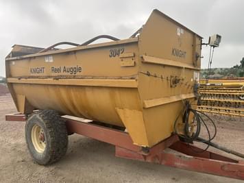 Main image Kuhn Knight 3042