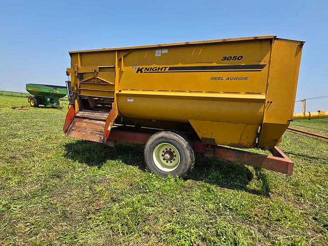 Image of Kuhn Knight 3050 equipment image 3