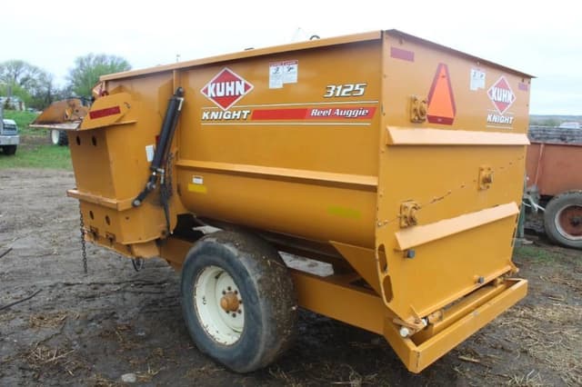 Image of Kuhn Knight 3125 equipment image 2