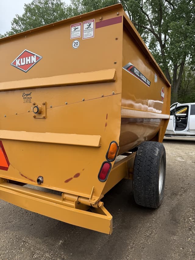 Image of Kuhn Knight 3130 equipment image 3