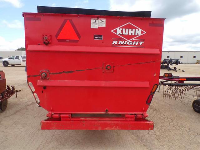 Image of Kuhn Knight 3130 equipment image 4