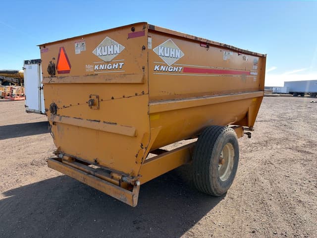 Image of Kuhn Knight 3130 equipment image 2