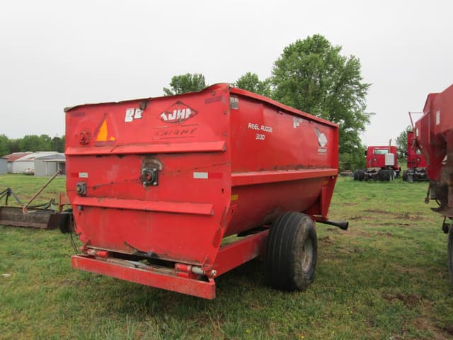 Image of Kuhn Knight 3130 equipment image 2