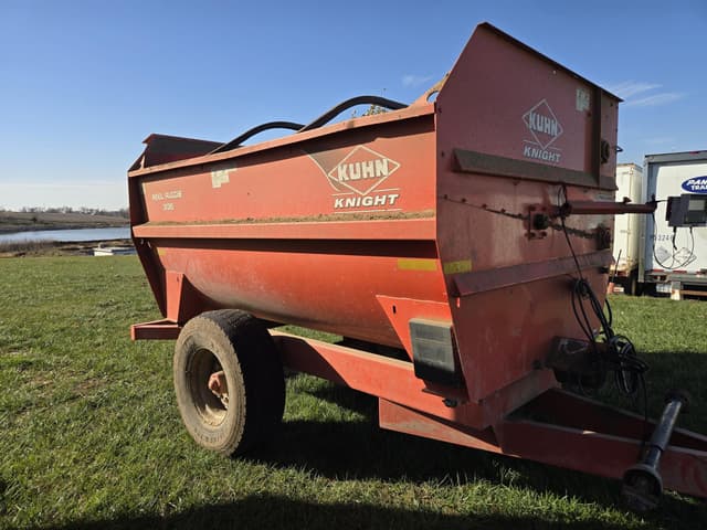 Image of Kuhn Knight 3136 equipment image 1