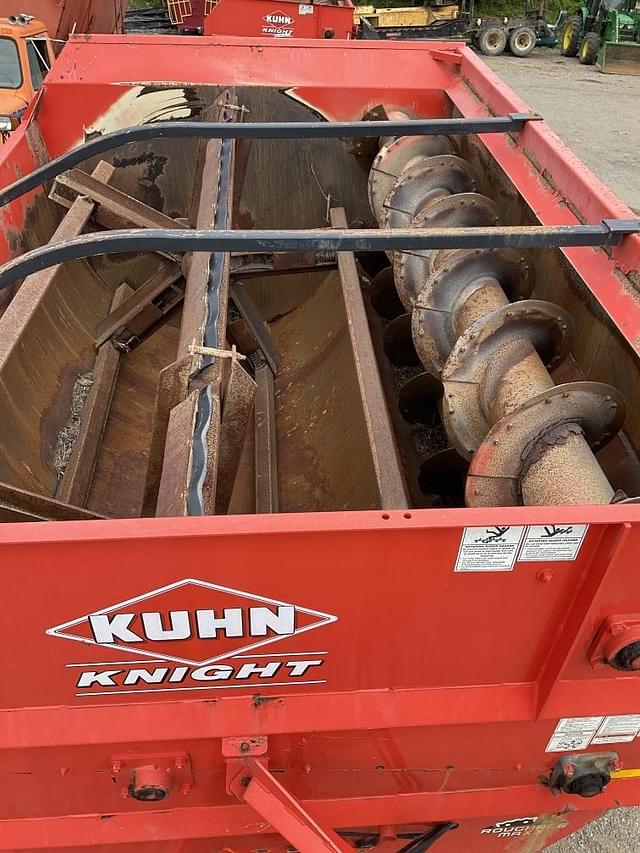 Image of Kuhn Knight 3136 equipment image 4