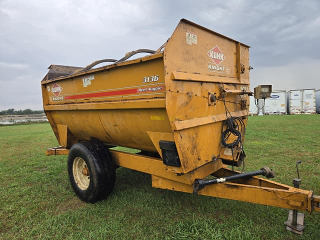 Image of Kuhn Knight 3136 equipment image 3