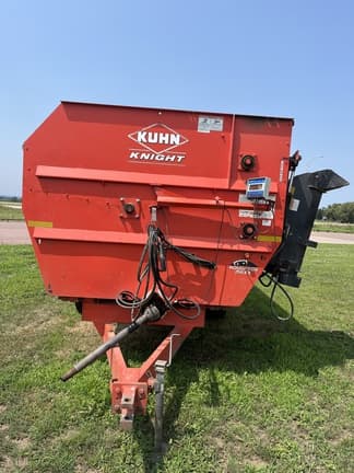 Image of Kuhn Knight 3142 equipment image 2