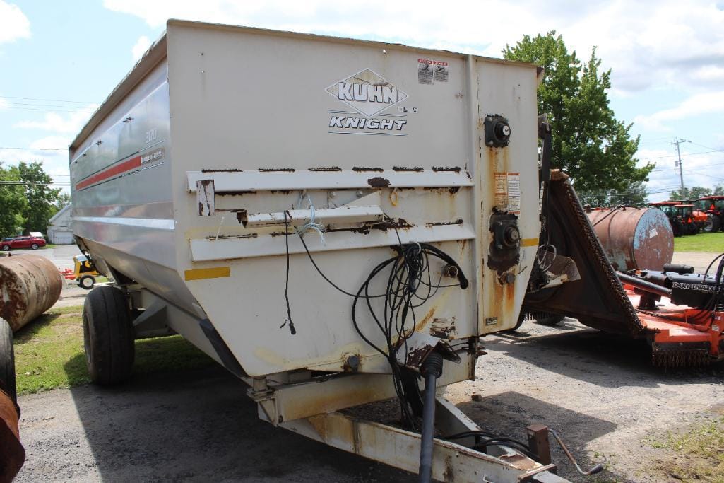 Main image Kuhn Knight 3170