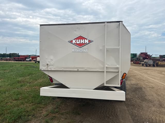 Image of Kuhn Knight 3170 equipment image 3