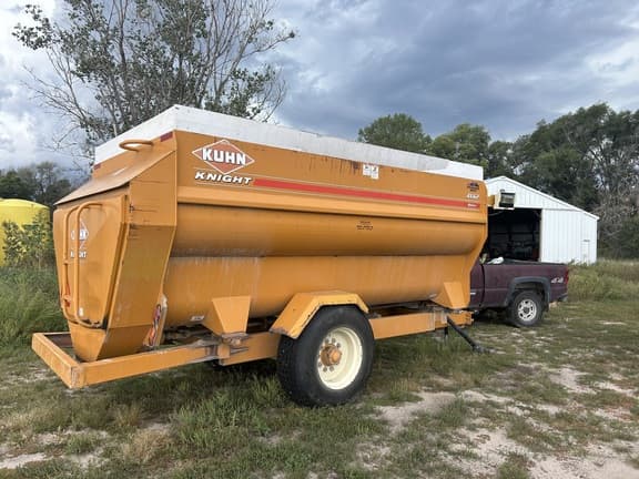 Image of Kuhn Knight 4142 equipment image 2