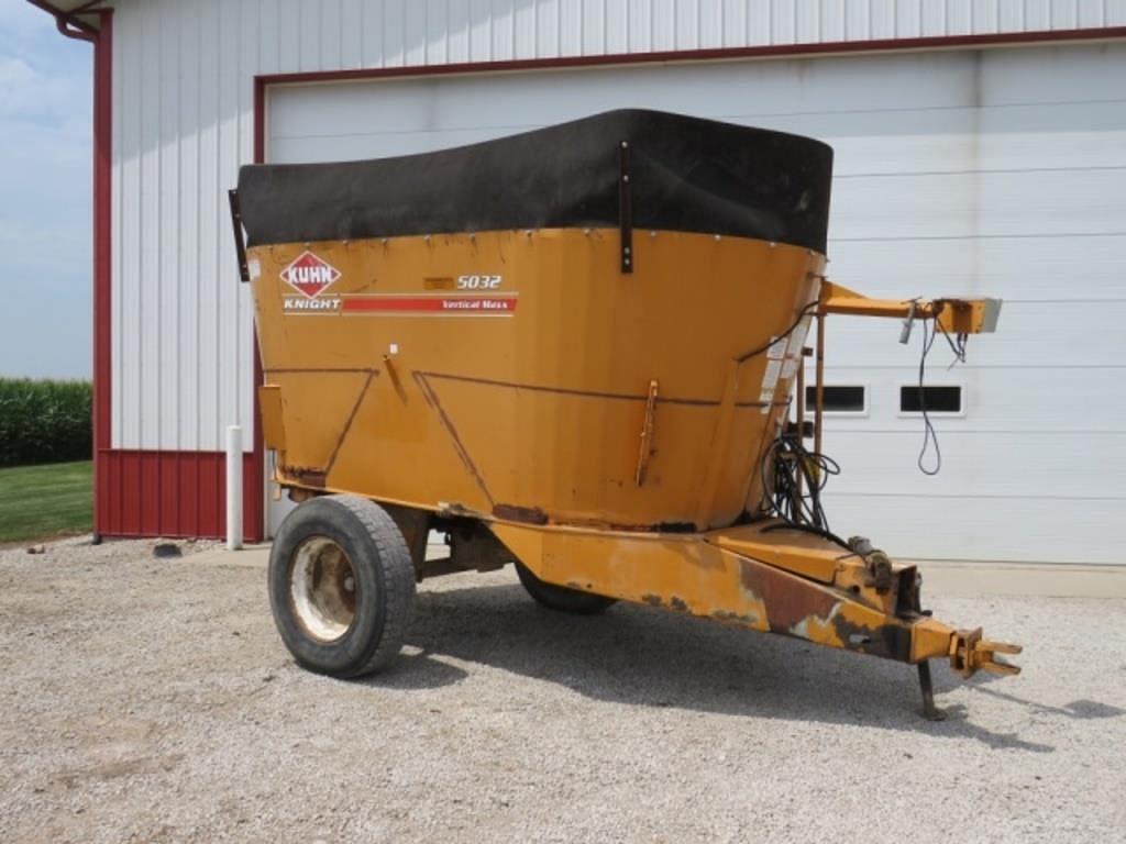Image of Kuhn Knight Vertical Maxx 5032 Primary image