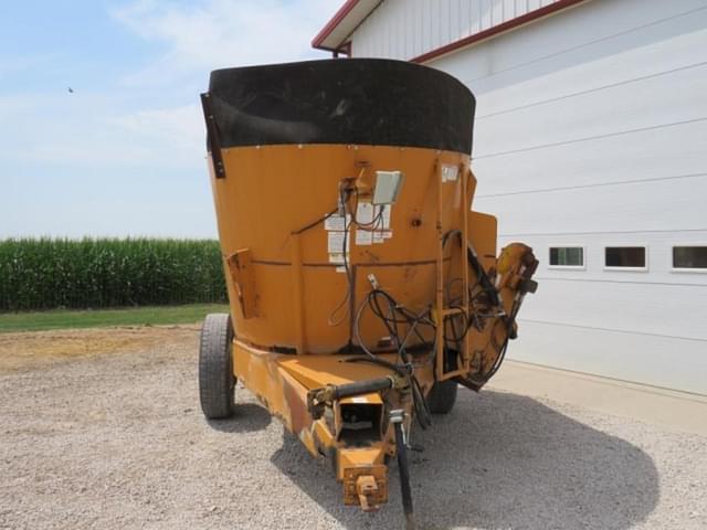 Image of Kuhn Knight Vertical Maxx 5032 equipment image 1