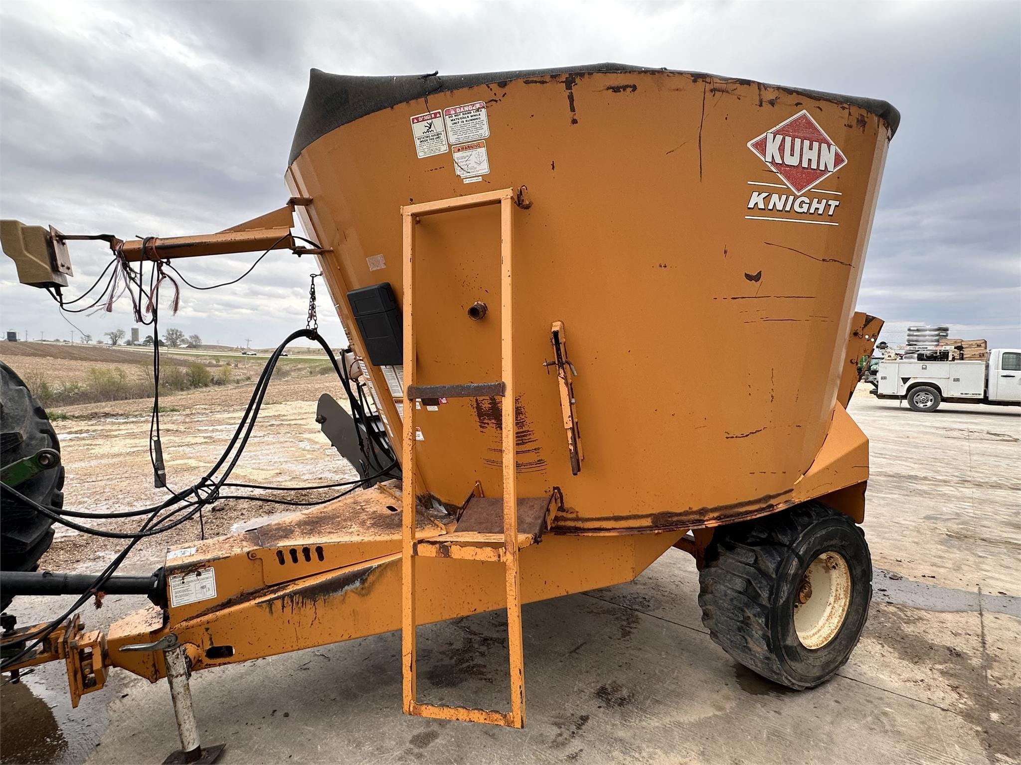 Main image Kuhn Knight 5127