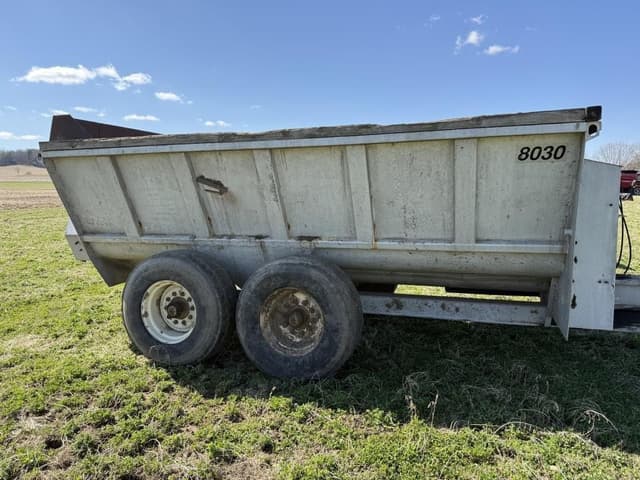 Image of Kuhn Knight 8030 equipment image 3