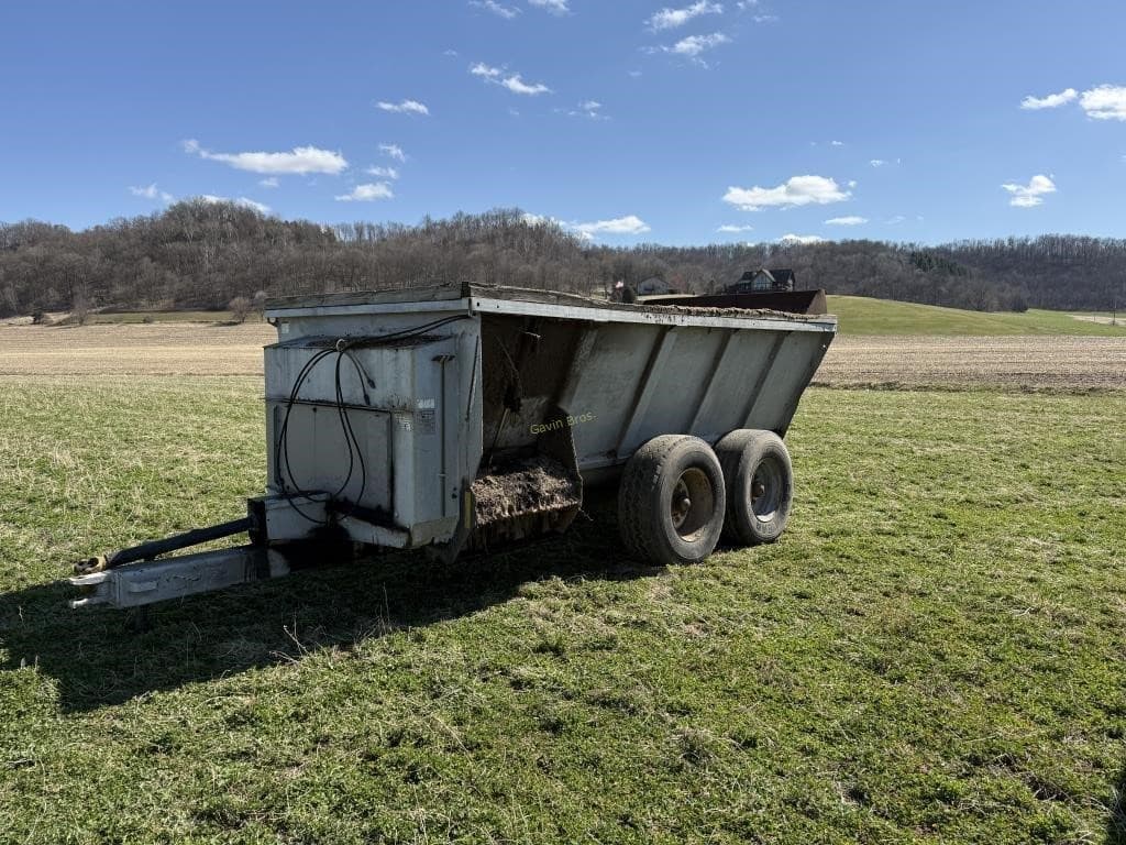 Image of Kuhn Knight 8030 Primary image