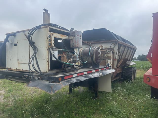 Image of Kuhn Knight 8040 equipment image 1