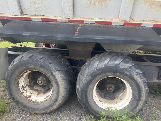 Image of Kuhn Knight 8040 equipment image 2