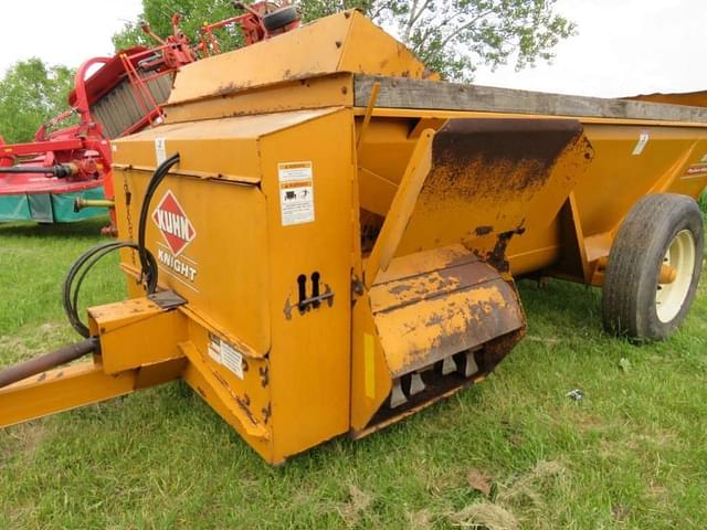 Image of Kuhn Knight 8114 equipment image 4
