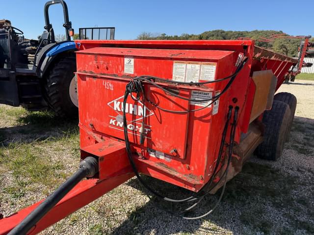 Image of Kuhn Knight 8118 equipment image 1