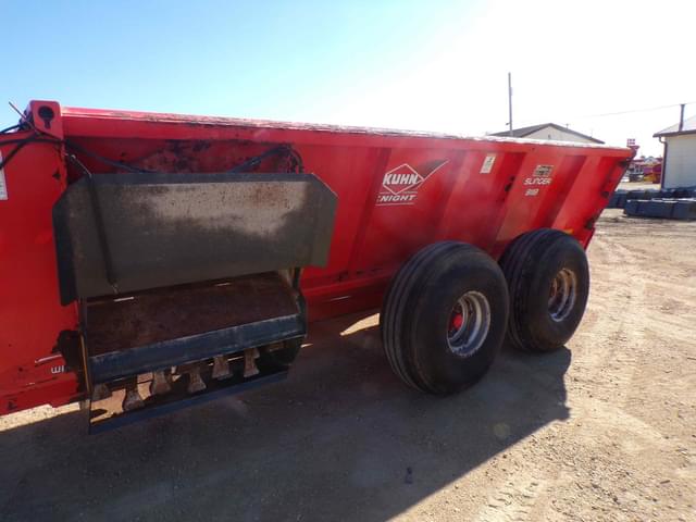 Image of Kuhn Knight 8118 equipment image 3