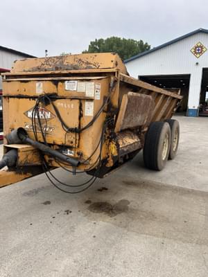 Kuhn Knight 8118 Image