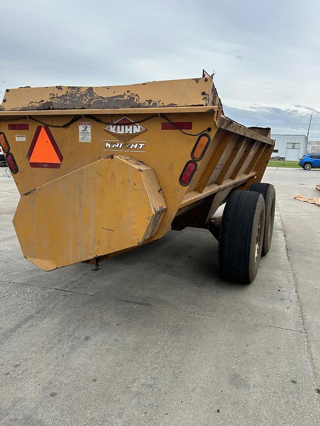 Image of Kuhn Knight 8118 equipment image 2