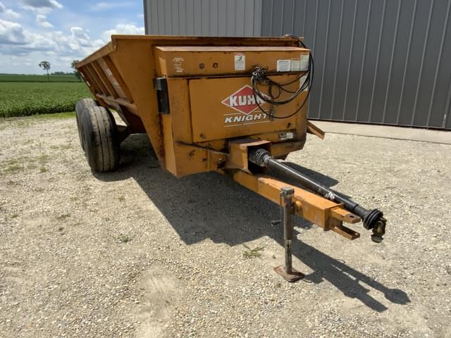 Image of Kuhn Knight 8118 equipment image 2